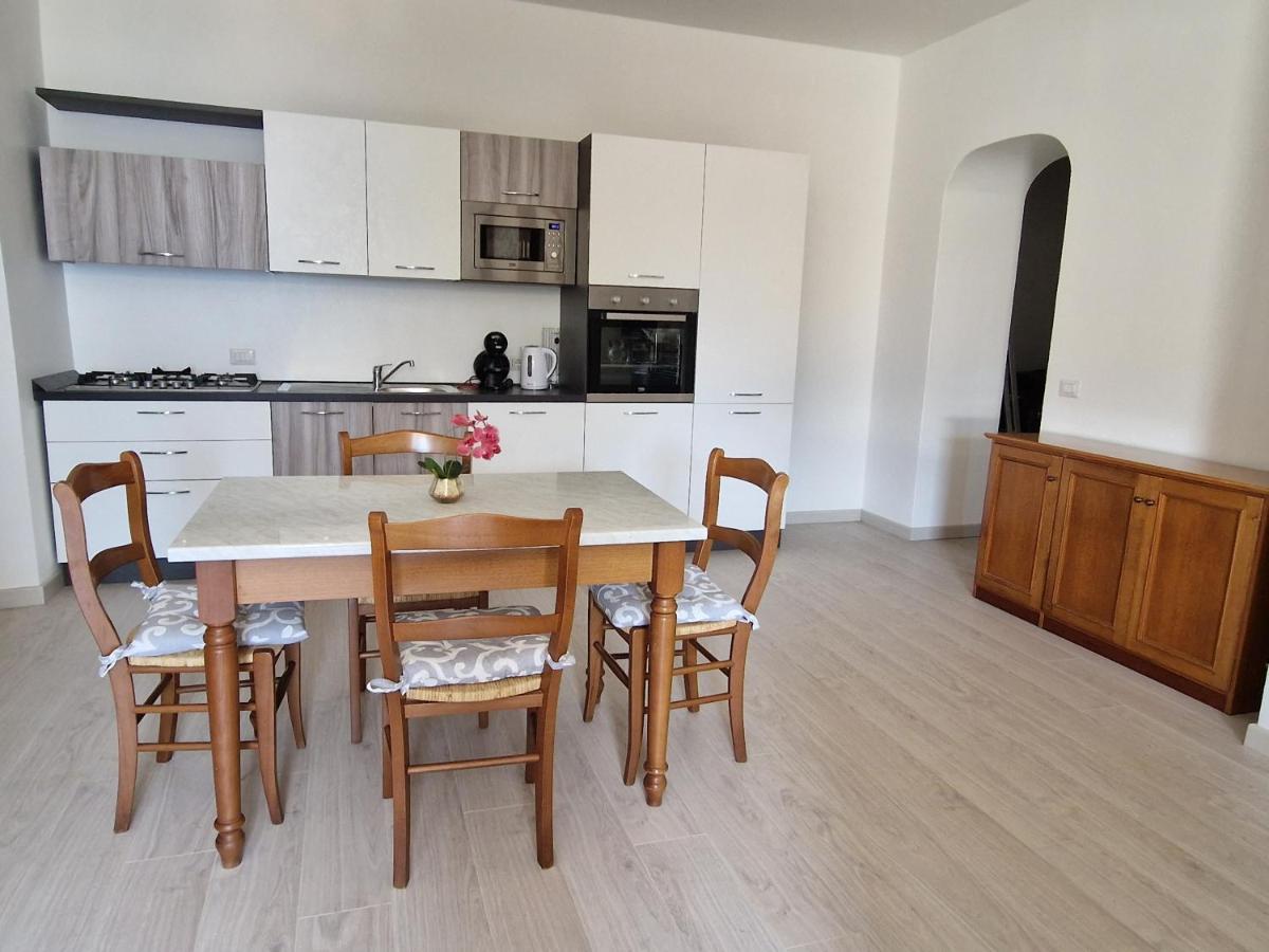 Appartamento BorgoCastello Rezzonico Esterno foto