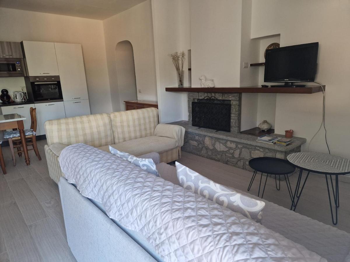 Appartamento BorgoCastello Rezzonico Esterno foto