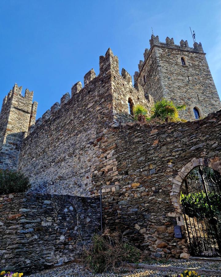 Appartamento BorgoCastello Rezzonico Esterno foto
