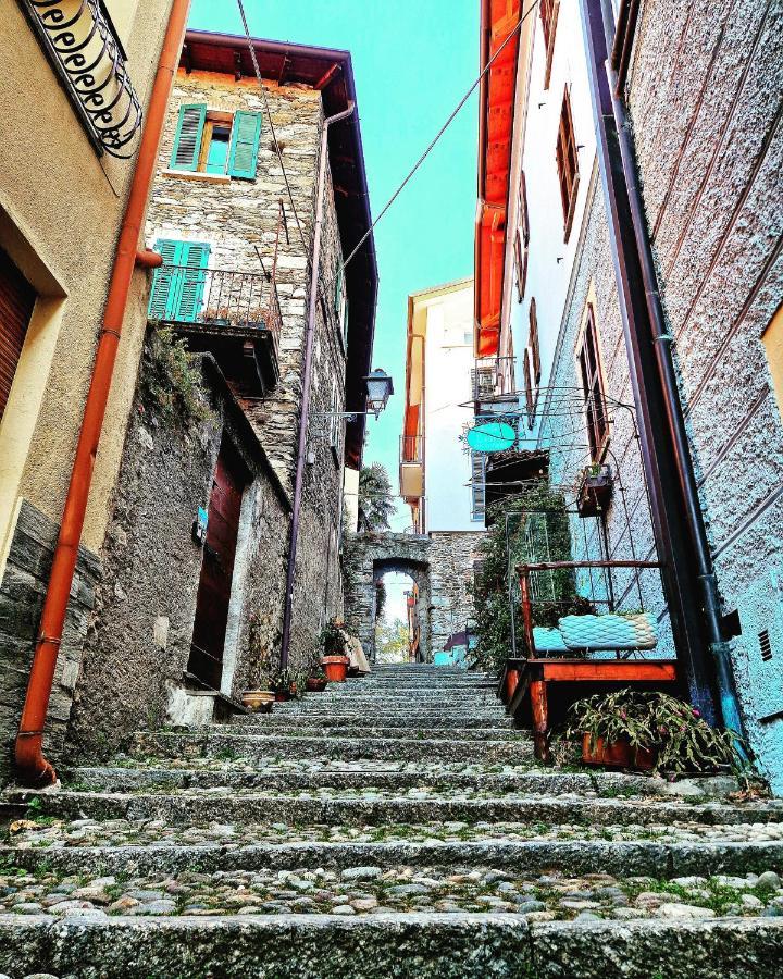 Appartamento BorgoCastello Rezzonico Esterno foto
